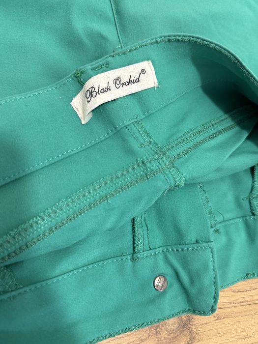 Fustă mini elegantă