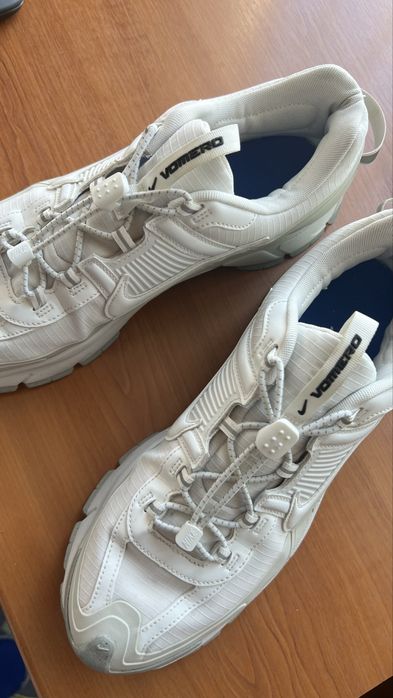 Nike Zoom Vomero Roam, 45 номер. Като нови! Супер качество и уникални.