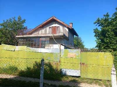 Вила в близост до гр Русе вилната зона на кв."Бъзов Дол"