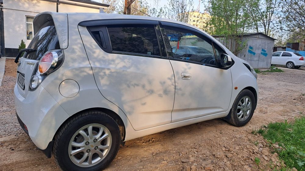 Spark sotiladi. 2011 yil. Ustiga yana 4100, kelishiladi.