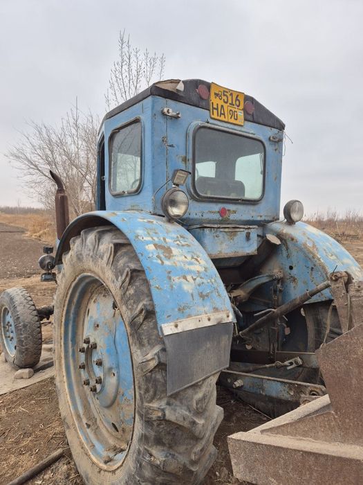 Traktor sotiladi Трактор сотилади