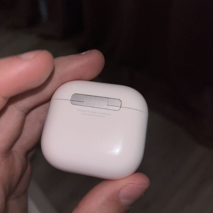 Airpods 4 продам