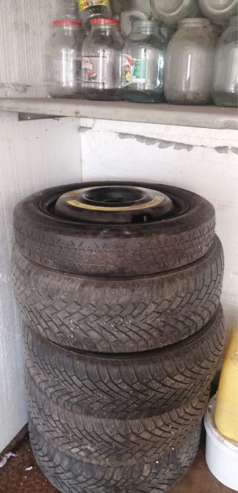 Продаю запасное колесо для машины