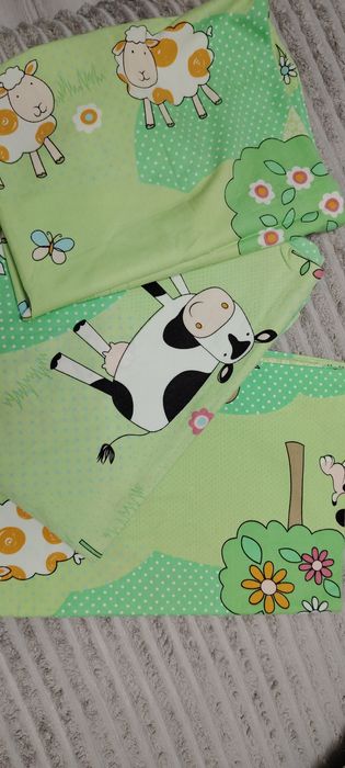 Бортики и  комплект постельного белья