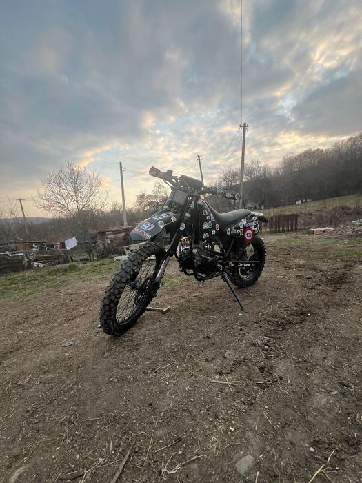 Vînd sau schimb cross de 140