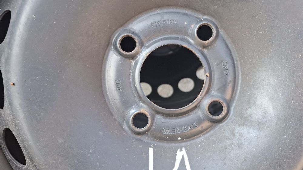 Jante tablă R15 ET40 cu anvp 185/65 R15 Bridgestone