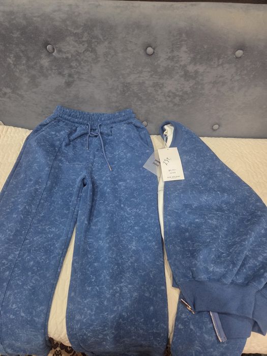 Спортивный костюм продам