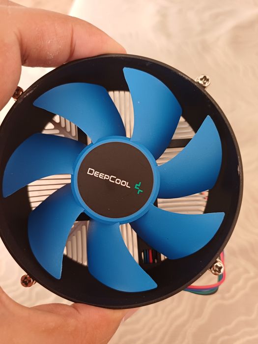 Продам кулер для процессора DeepCool