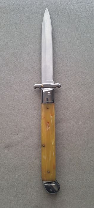 Briceag Stiletto Italian