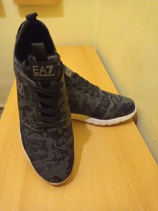 Adidasi Emporio Armani noi marimea 42
