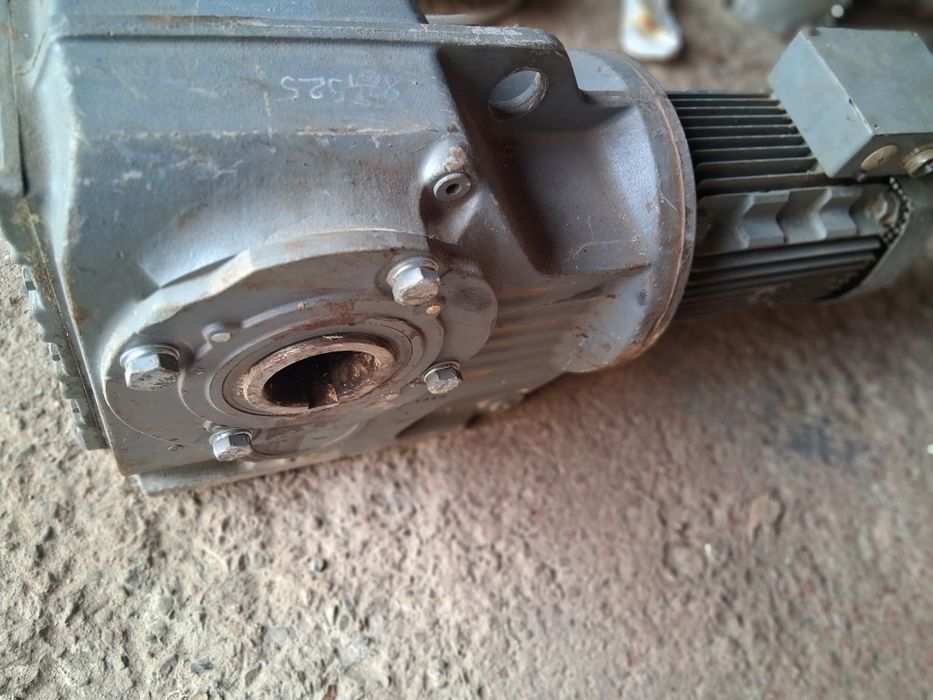 Motor cu reductor-7,5kw