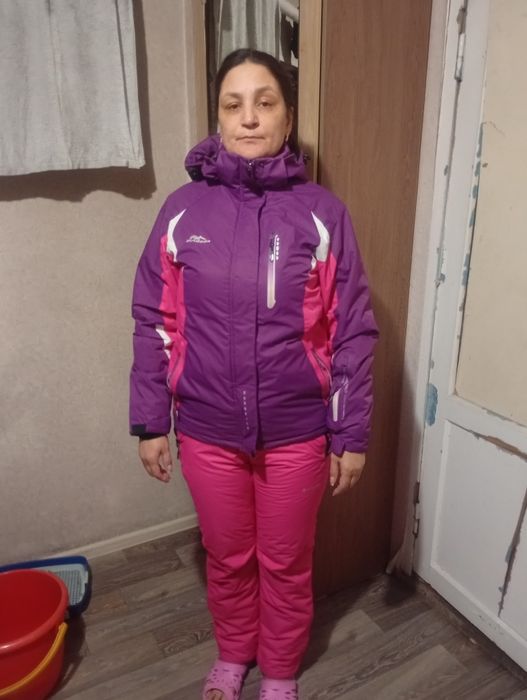 Продам лыжный костюм 44-46