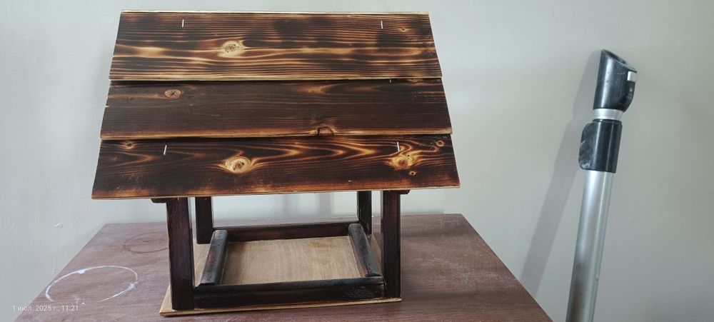 Кормушка для птиц