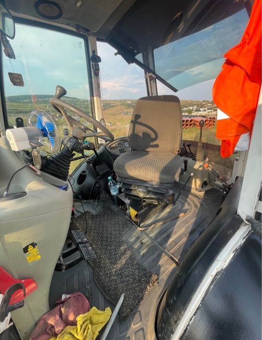 Buldoexcavator Komatsu WB93 R2 4x4