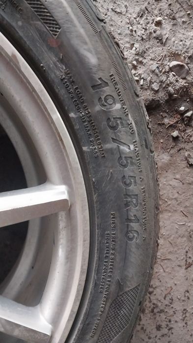Продам диски с резиной R16