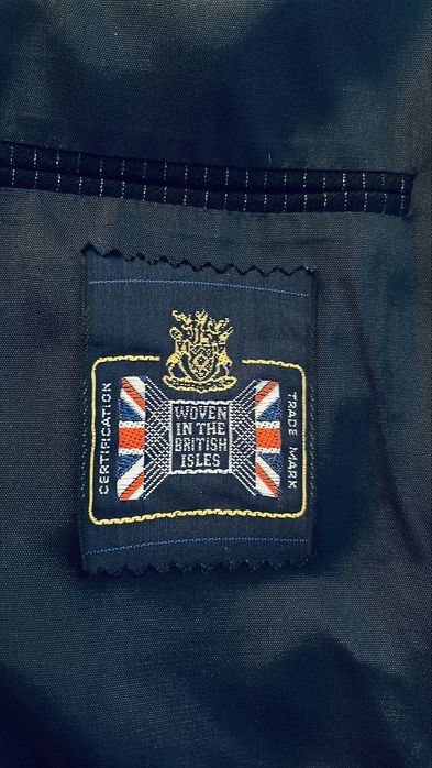 Елегантен класически костюм Hiller за официални поводи