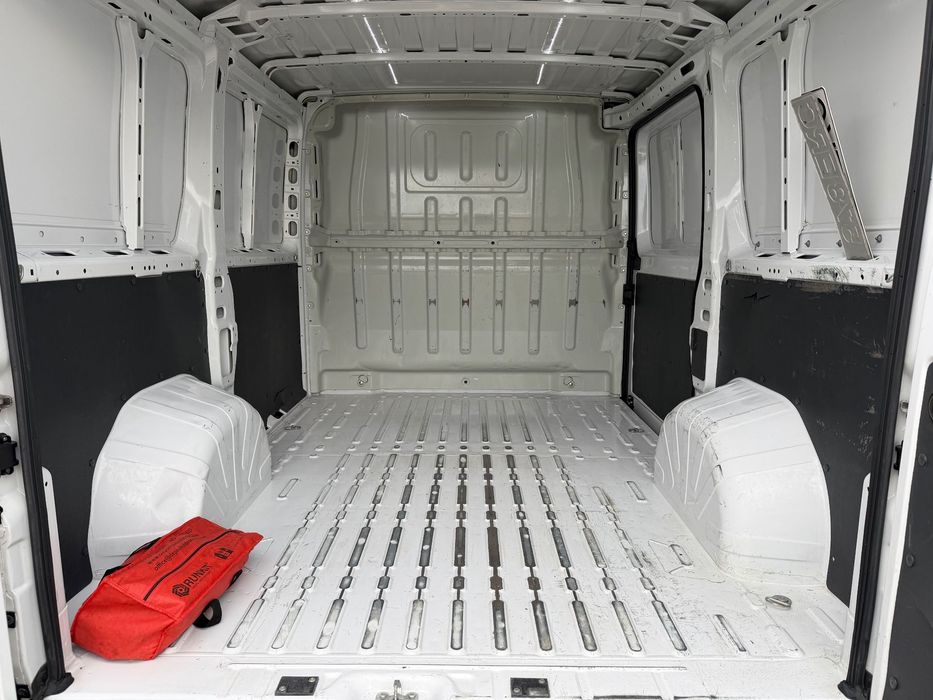 Peugeot Boxer 30 unități disponibile ! Posibilitate leasing! Garanție !