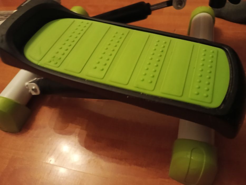 Тренажёр для ног степпер.