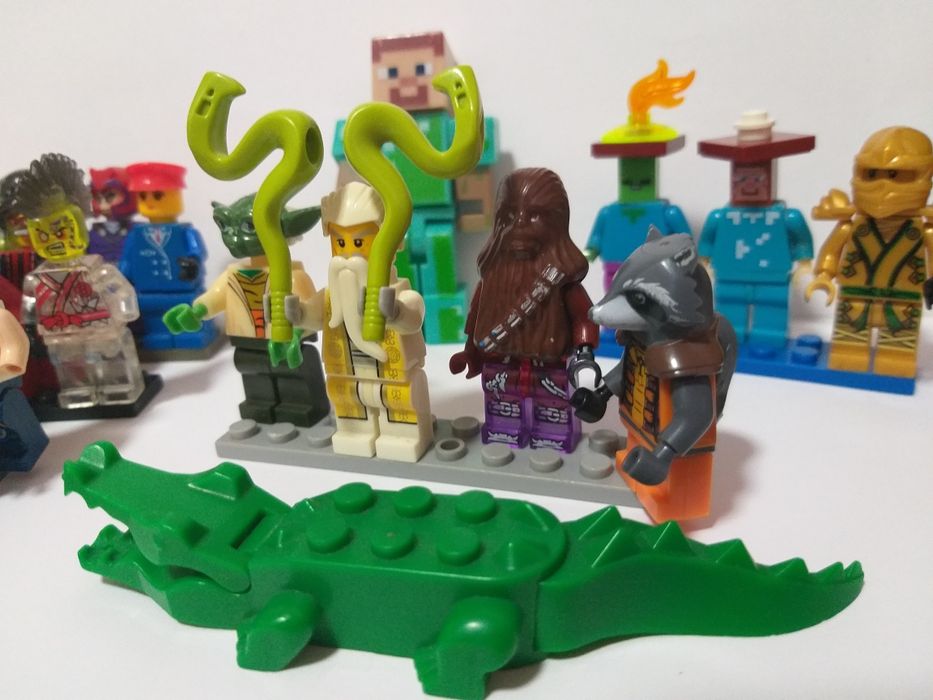 Lego фигурки разные