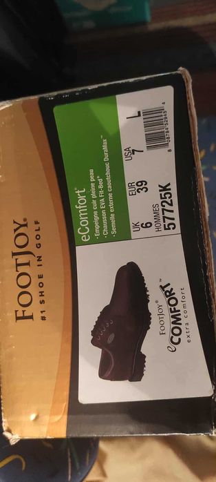 Кожени обувки за голф, нови