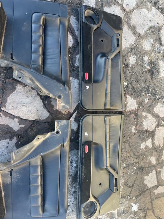 Продам  кожа.обшивки гольф 3 купе