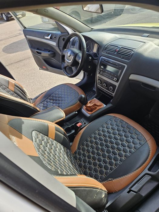 SKODA Octavia 2012 — imagine 4
