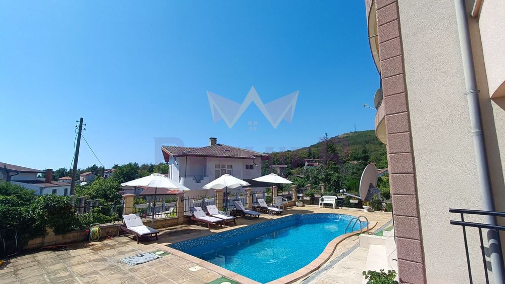 Продава се Двустаен апартамент в Балчик - 91 кв.м за 1484 €/кв.м - Снимка #3