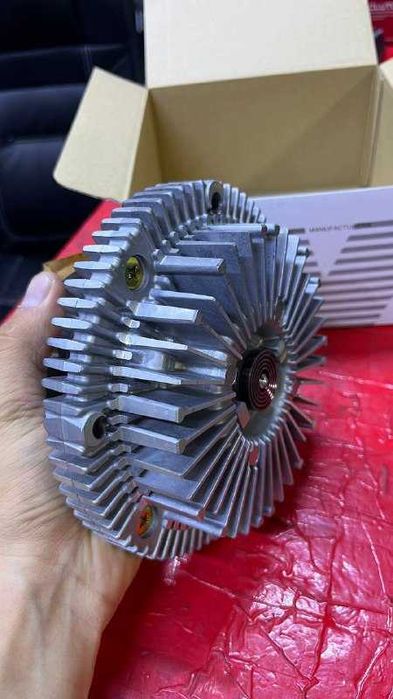 Термомуфта вентилятора на Nissan RD28