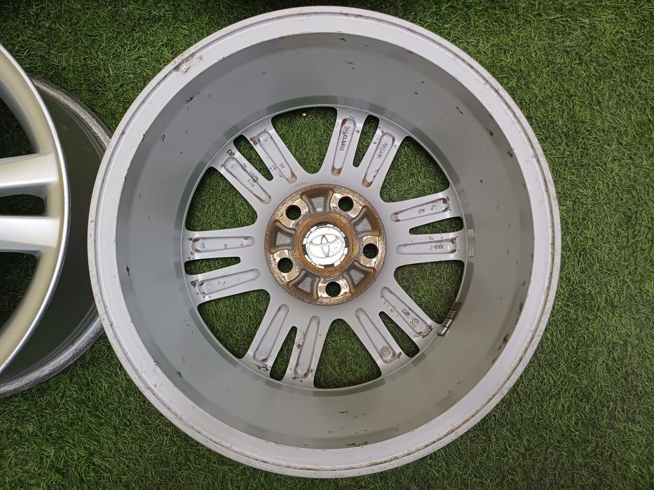 Диски R16 5x114.3 на Toyota и другие.