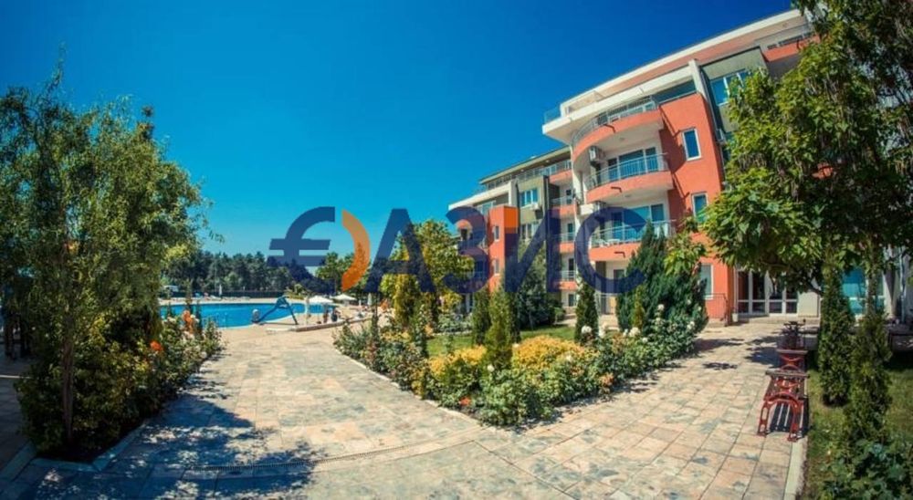 Продава се Тристаен апартамент в к.к. Слънчев бряг - 76 кв.м за 594 €/кв.м - Снимка #14