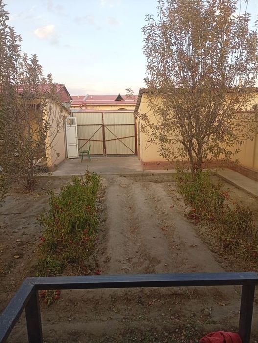 2 sotixli uy srochna sotiladi .