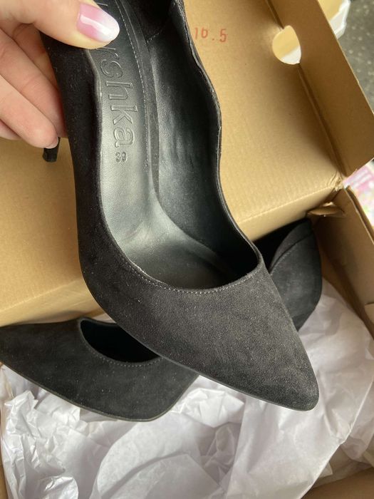 Високи велурени дамски обувки Bershka