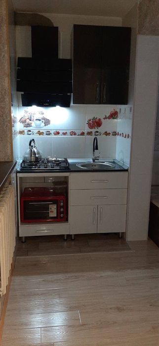 Срочно 2 хона кв сотилади Хамза метро (разделка)