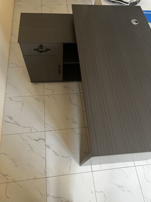 Офисный стол Новая