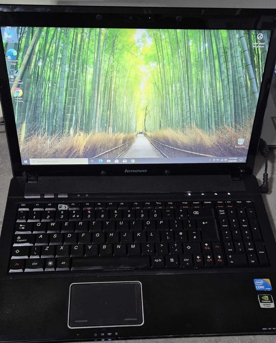 Laptop Lenovo G560 i5-430M / 6 Gb Ram / 120 Gb SSD+320 GbHDD / Nvidia Geforce 310M