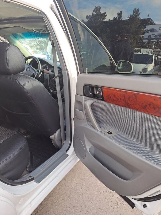 Ласетти 2013     1.6 матор. Автомат нахт ва викупга берилади