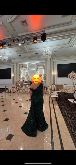 Вечернее платье на корпоратив