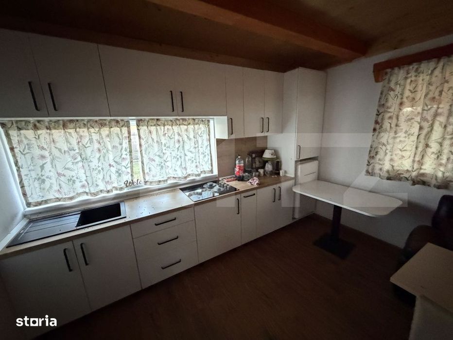 Cabana cu livada si panorama superba – Refugiu in natura, Blaj