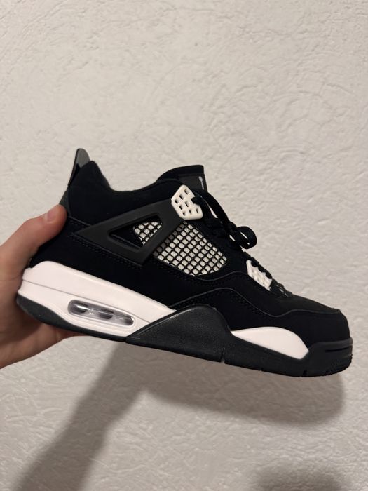 jordan 4 white thunder