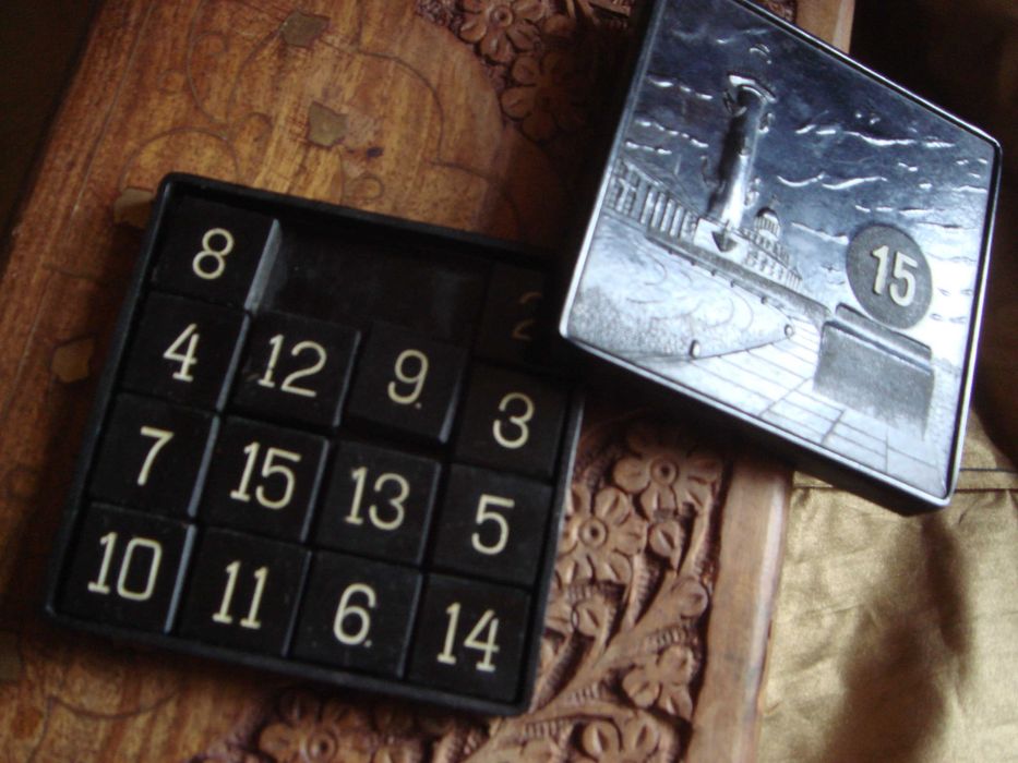 Игра легендарная 15-ки 1950-х г. Старинная из эбонита-не пластик фишки