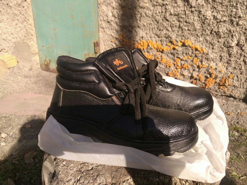 Продам специалезированную обувь