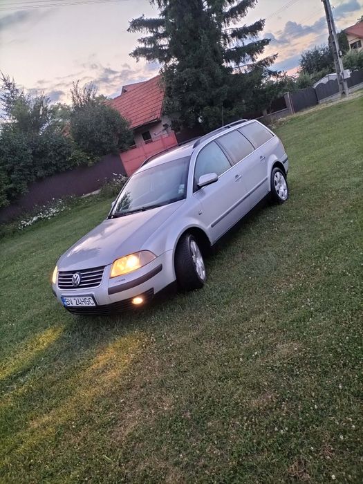 Vând urgent passat b5.5 mașina este perfect funcțională