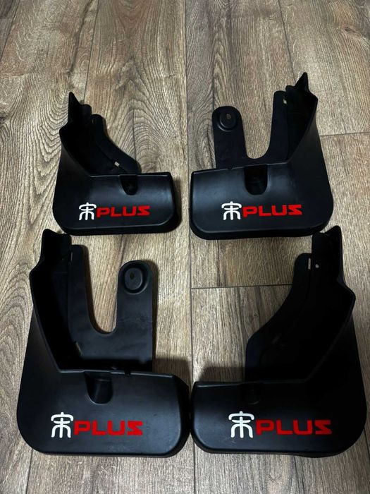 Продам брызговики на BYD Song