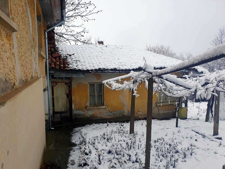 Продава се Къща в с. Горски горен Тръмбеш, Област Велико Търново - 100 кв.м за 255 €/кв.м - Снимка #9