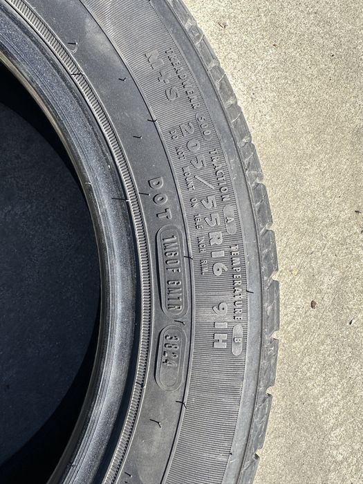 Единична гума 205/55/16