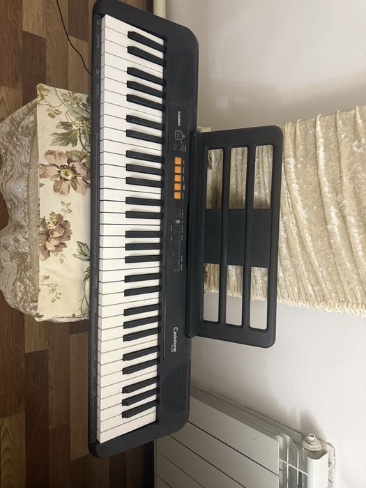 Синтезатор casio новый
