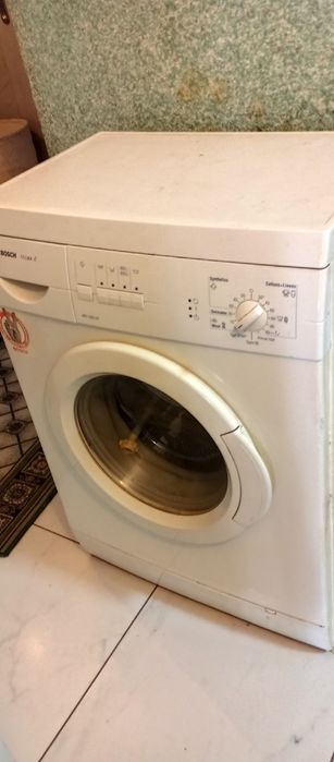 Продается Машинка автомат BOSCH
