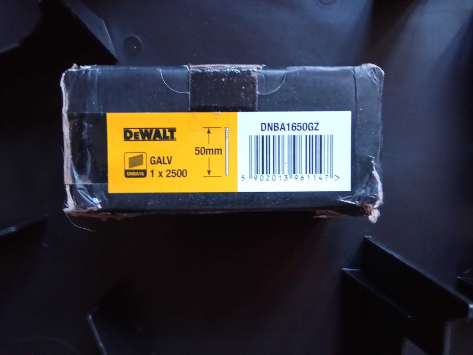 Vand Pistol impuscat cuie DeWalt DCN660D2-QW cu acumulator 18 V