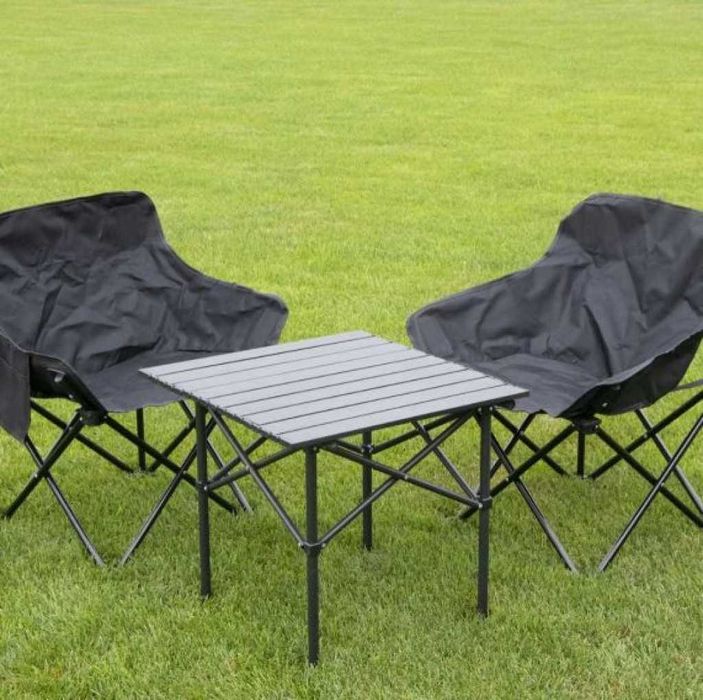 Предлагам комплект Градински маса и столове