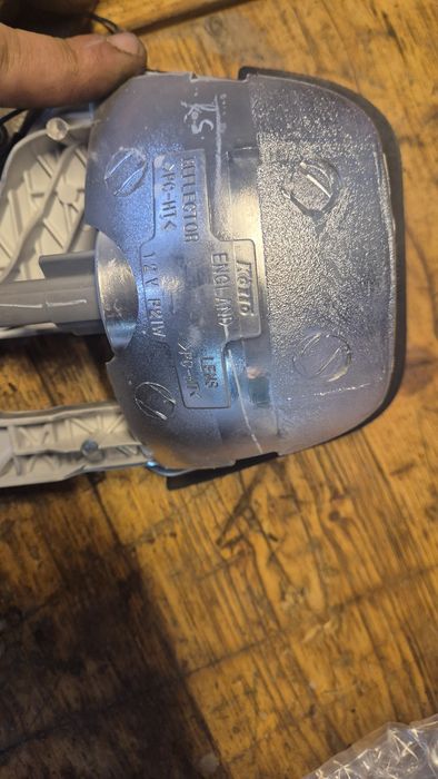 Трети Стоп,Брава Багажник,Механизъм задна чистачка на Тойота АвенсиТ25